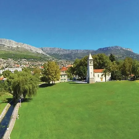 Salona Διαμέρισμα Klis