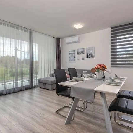 Apartment Salona